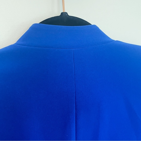 Electric Blue Lined Blazer Perfect For Brightening Up for Summer! - Picture 4 of 10
